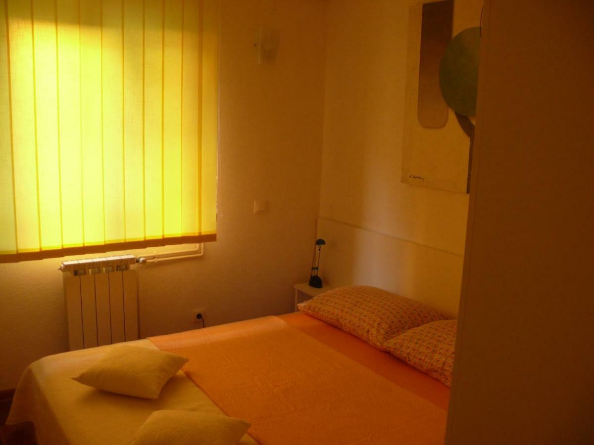 Apartment Branimir Omisalj Exterior photo